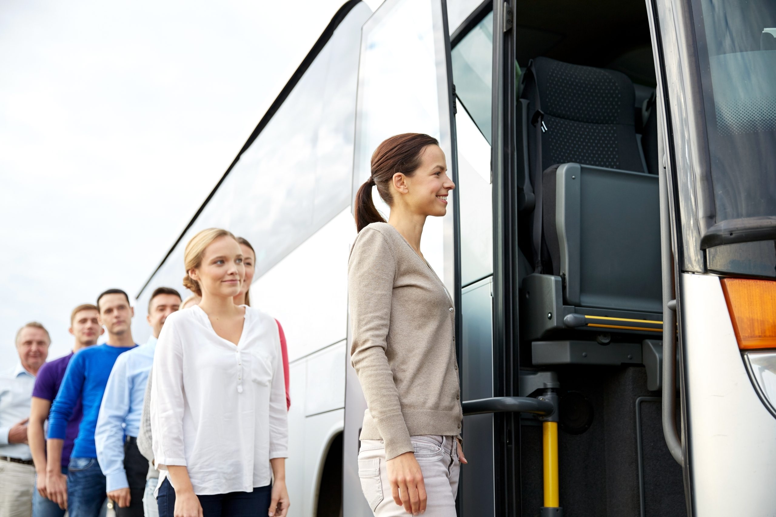 coach bus rental 